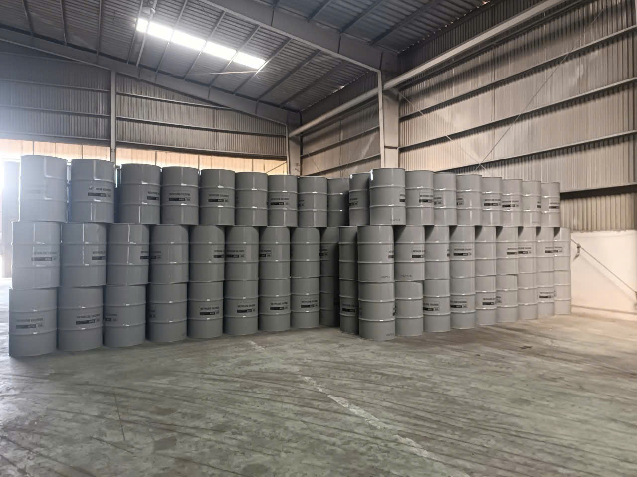 Toluene trong sản xuất thinner và dung môi pha sơn
