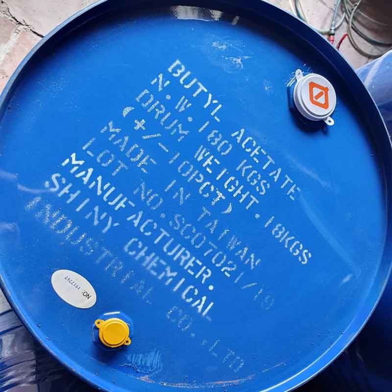 Toluene và Butyl Acetate trong công thức sơn khác nhau thế nào?