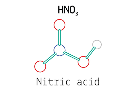 Axit HCl và Axit Nitric trong tẩy rửa, xử lý bề mặt khác nhau thế nào?