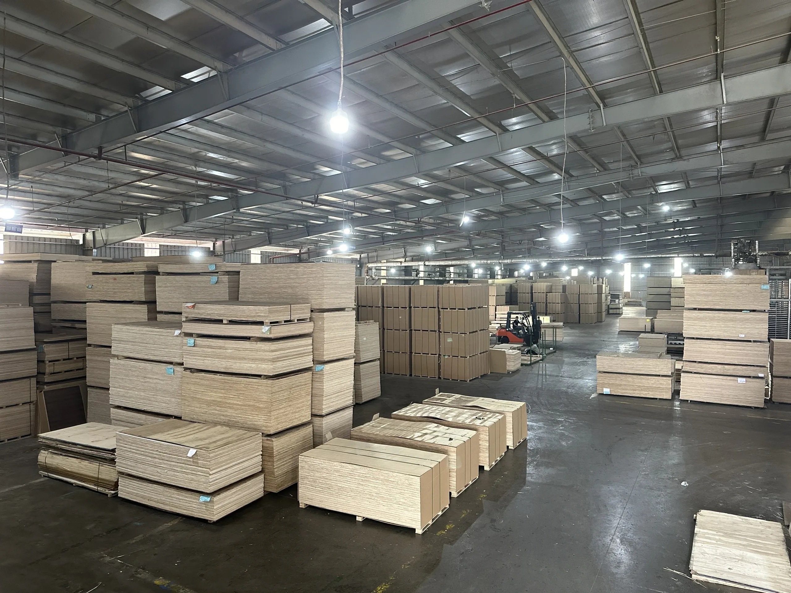 Phenol cho ngành gỗ dán, nhựa và vật liệu công nghiệp tại Hải Phòng
