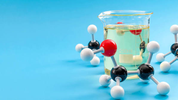 Toluene trong sản xuất hóa chất và tổng hợp hữu cơ