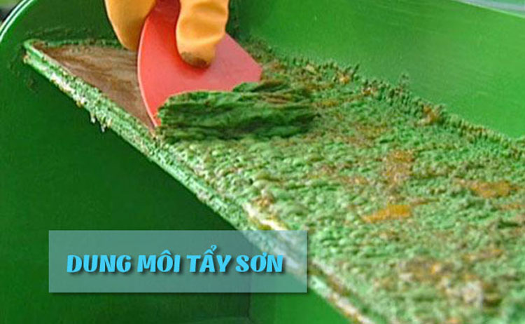 Acetone dùng để tẩy sơn và làm sạch lớp phủ như thế nào?